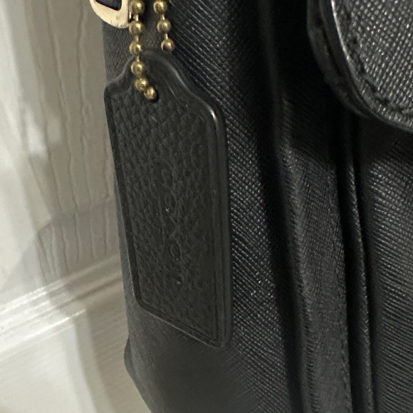 Coach Madison Black Leather Handbag with gold trim - Picture 6 of 16